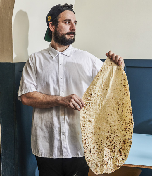 Armen Martirosyan making lavash.