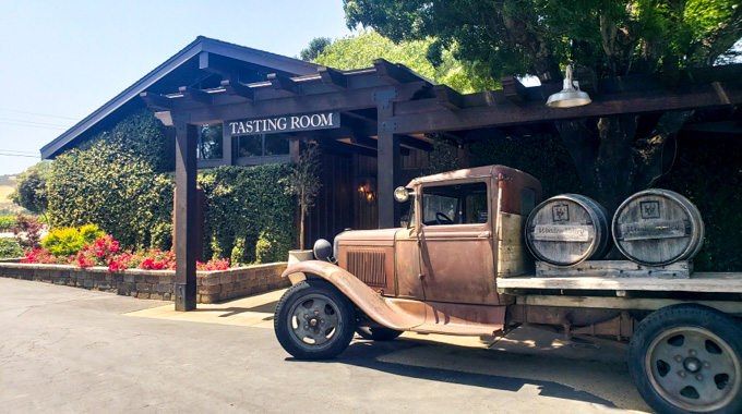 Exterior of Wooden Valley Winery tasting room.